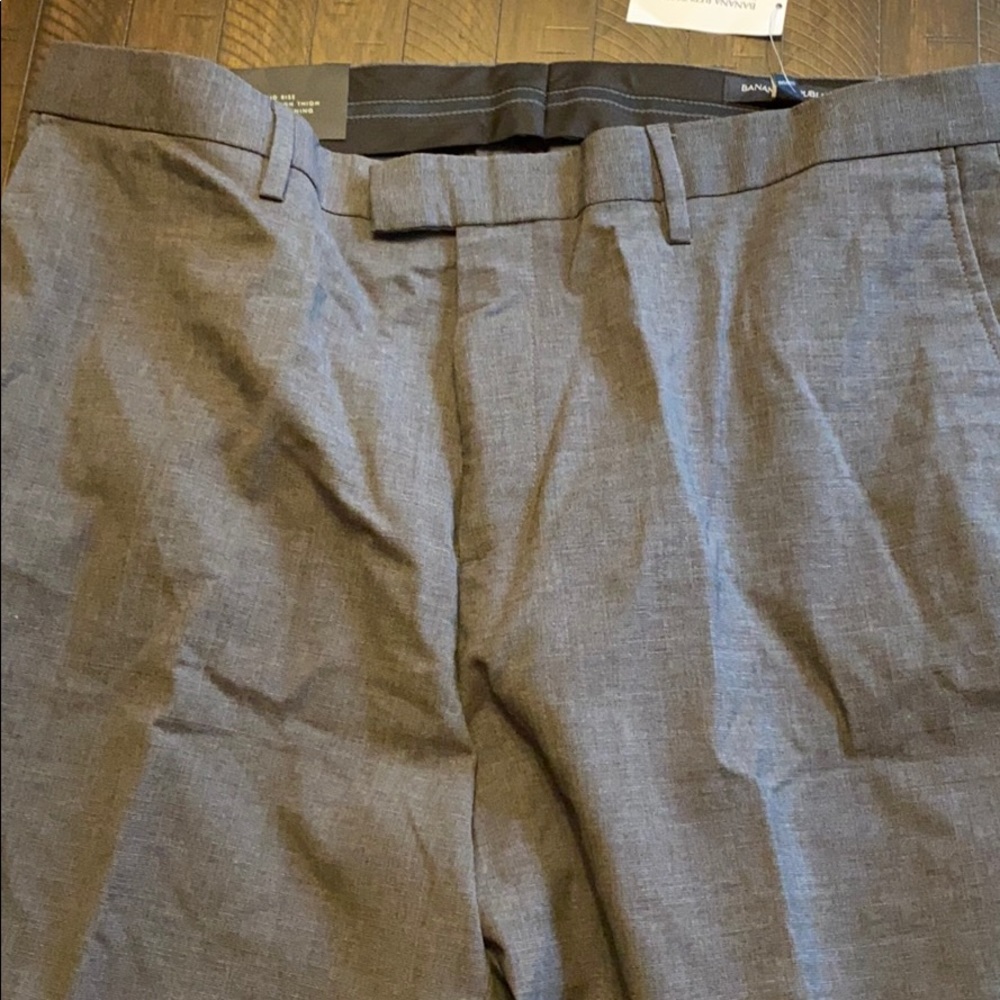 NWT Banana Republic 38x34